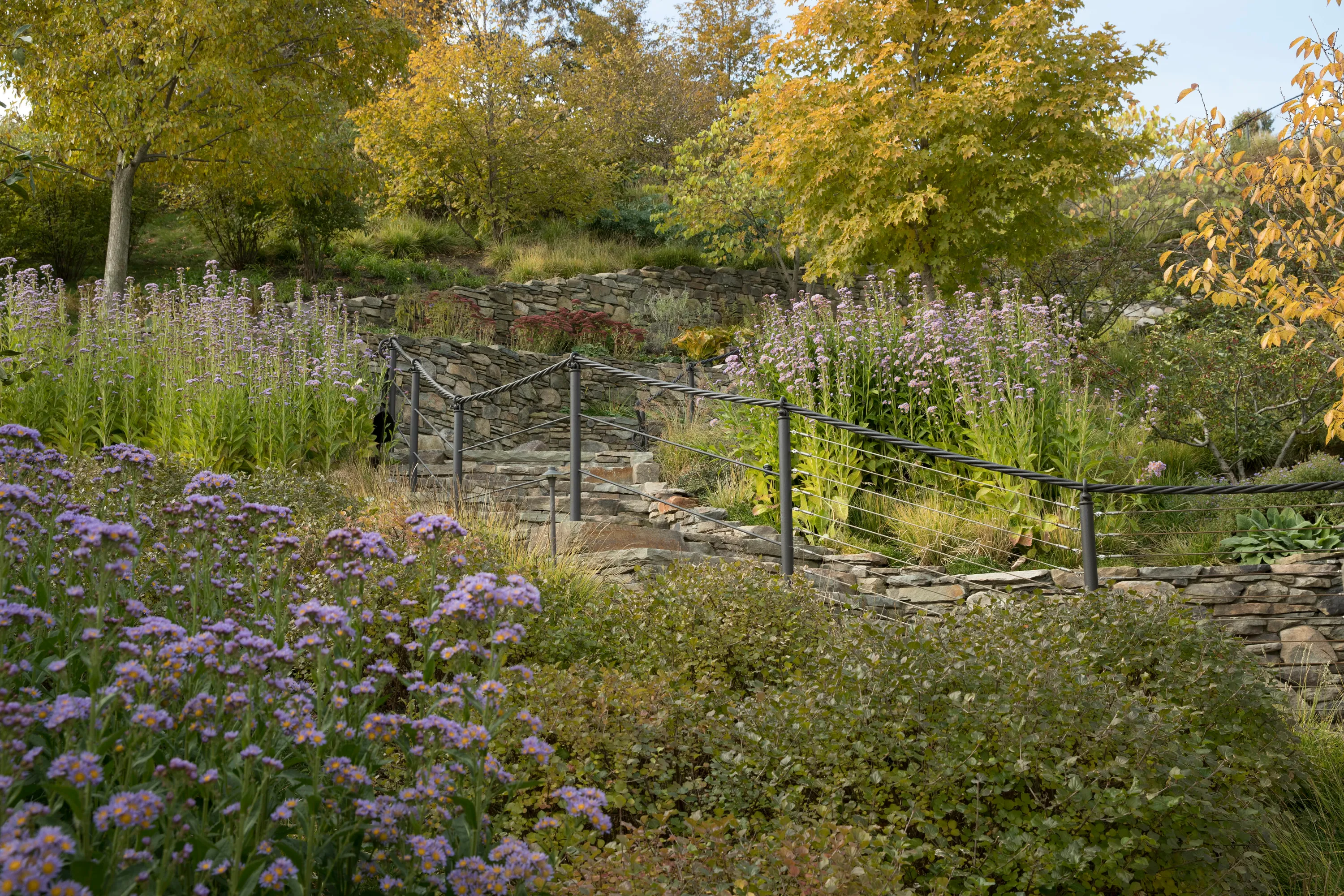 Hoerr Schaudt Hillside Gallery Garden 011