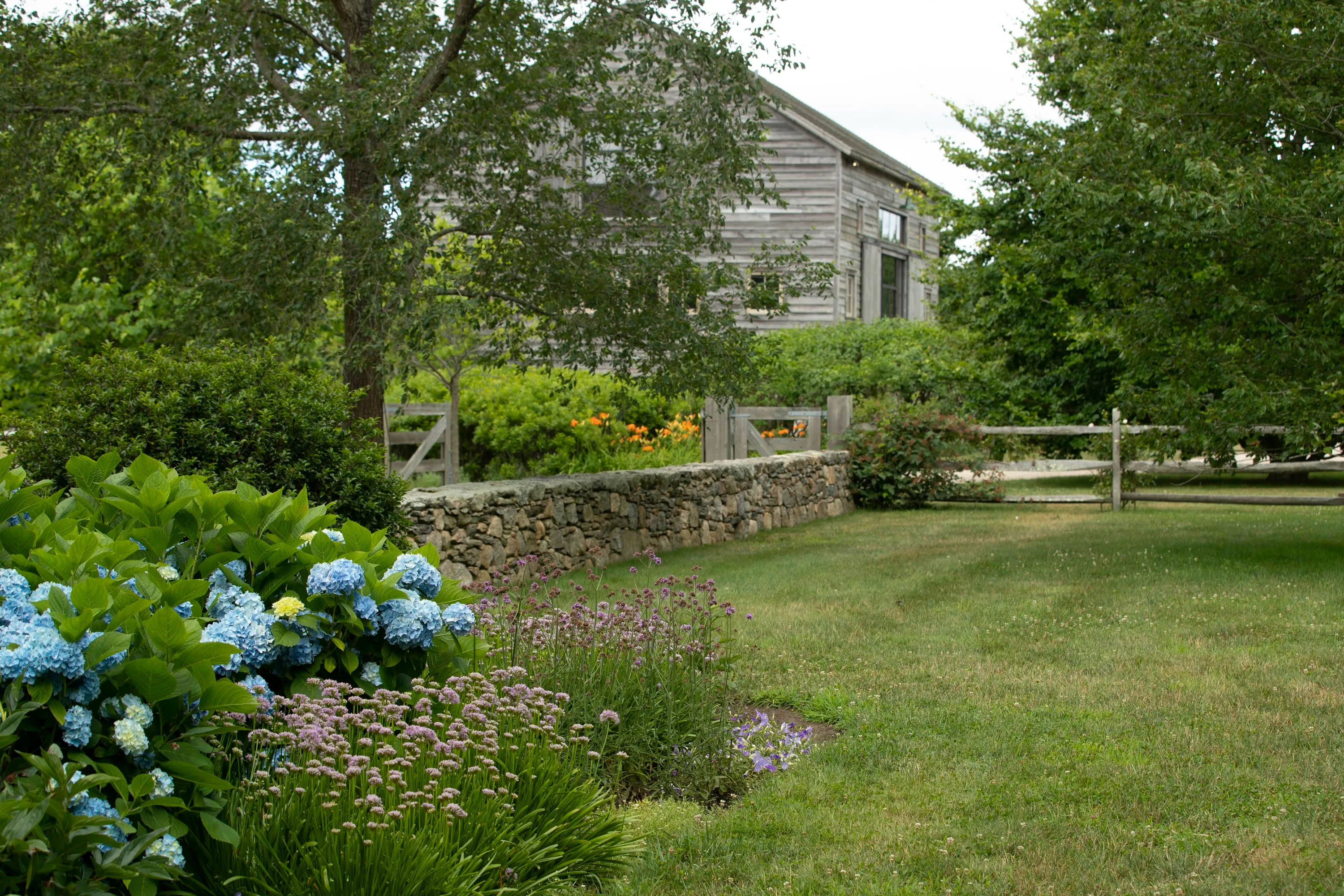 009 Hoerr Schaudt New England Farm