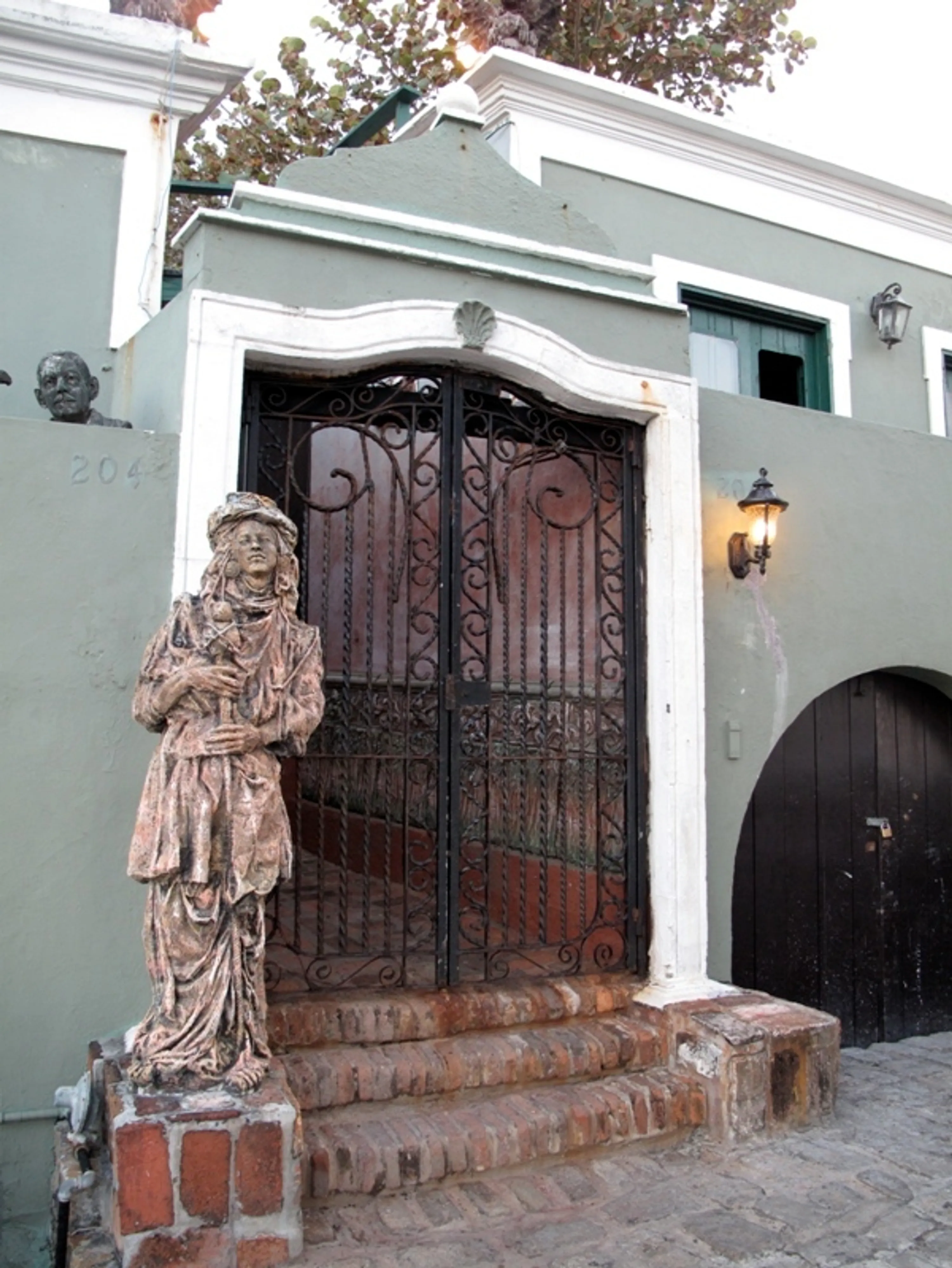 1 front gates outdoor rooms in san juan blog hoerrschaudt