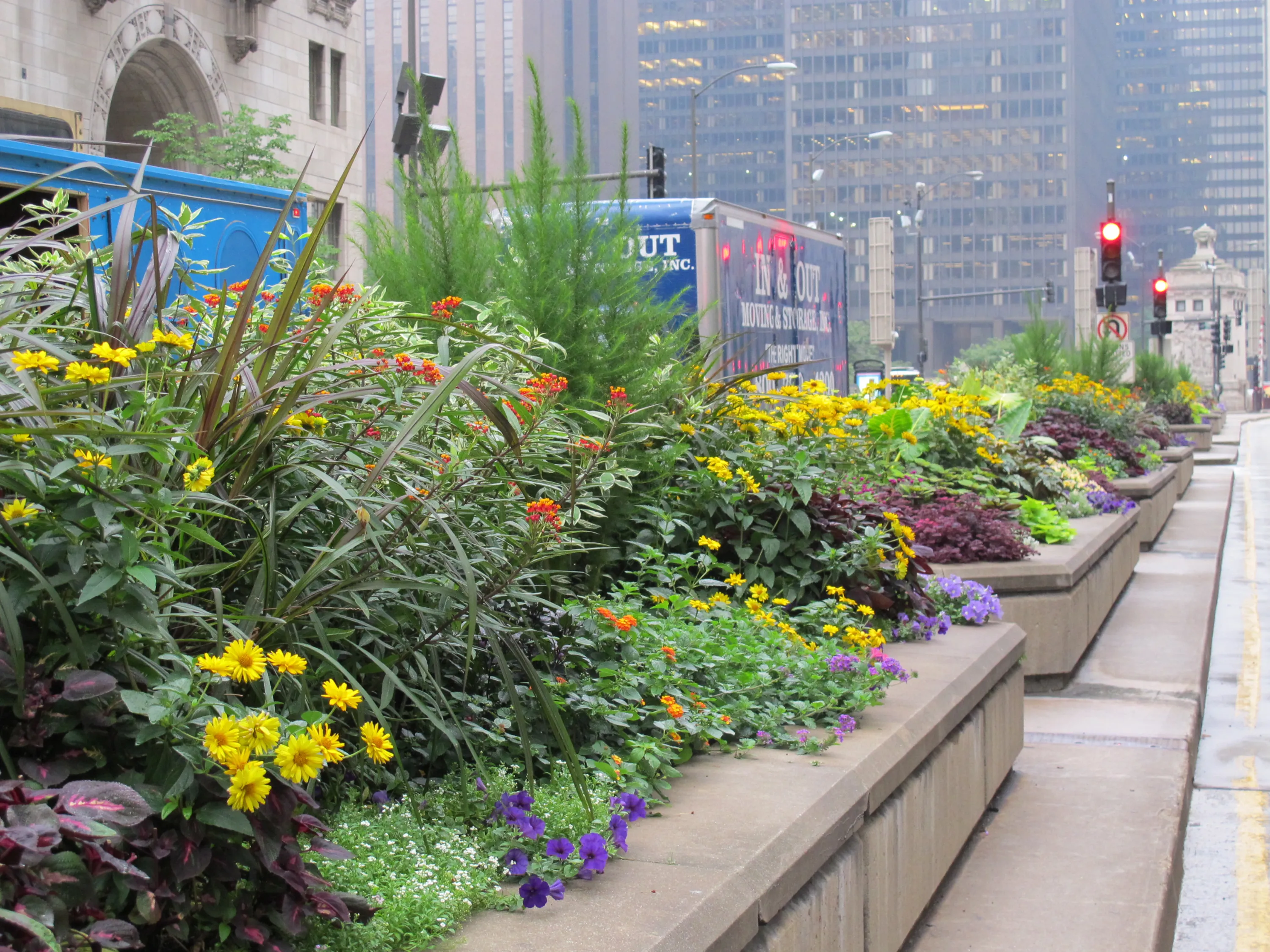 3 michigan avenue streetscape was prestigious asla landmark award hoerrschaudt news