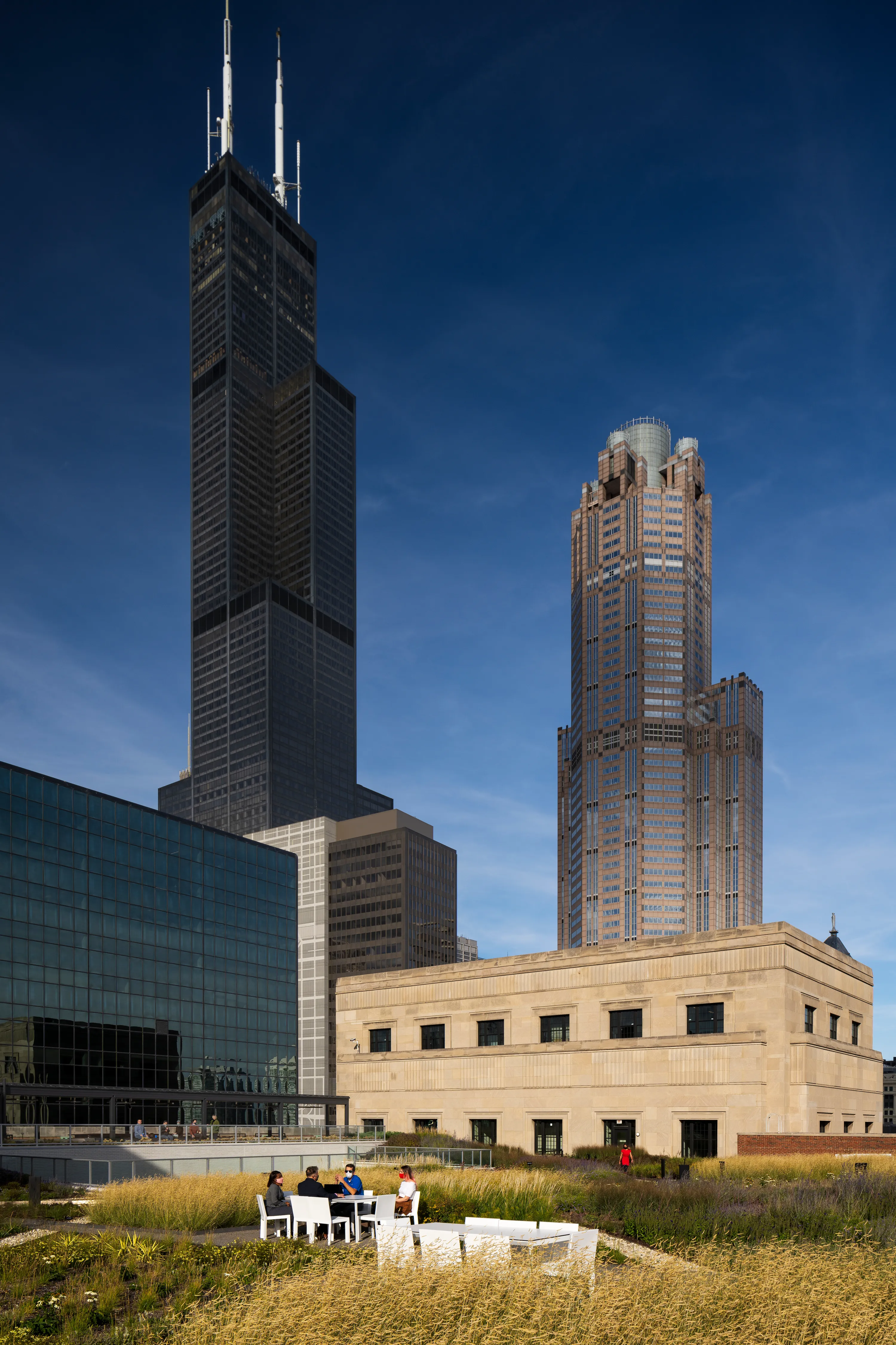 3 skyline garden completes the meadodw atop the old chicago post office hoerr schaudt News