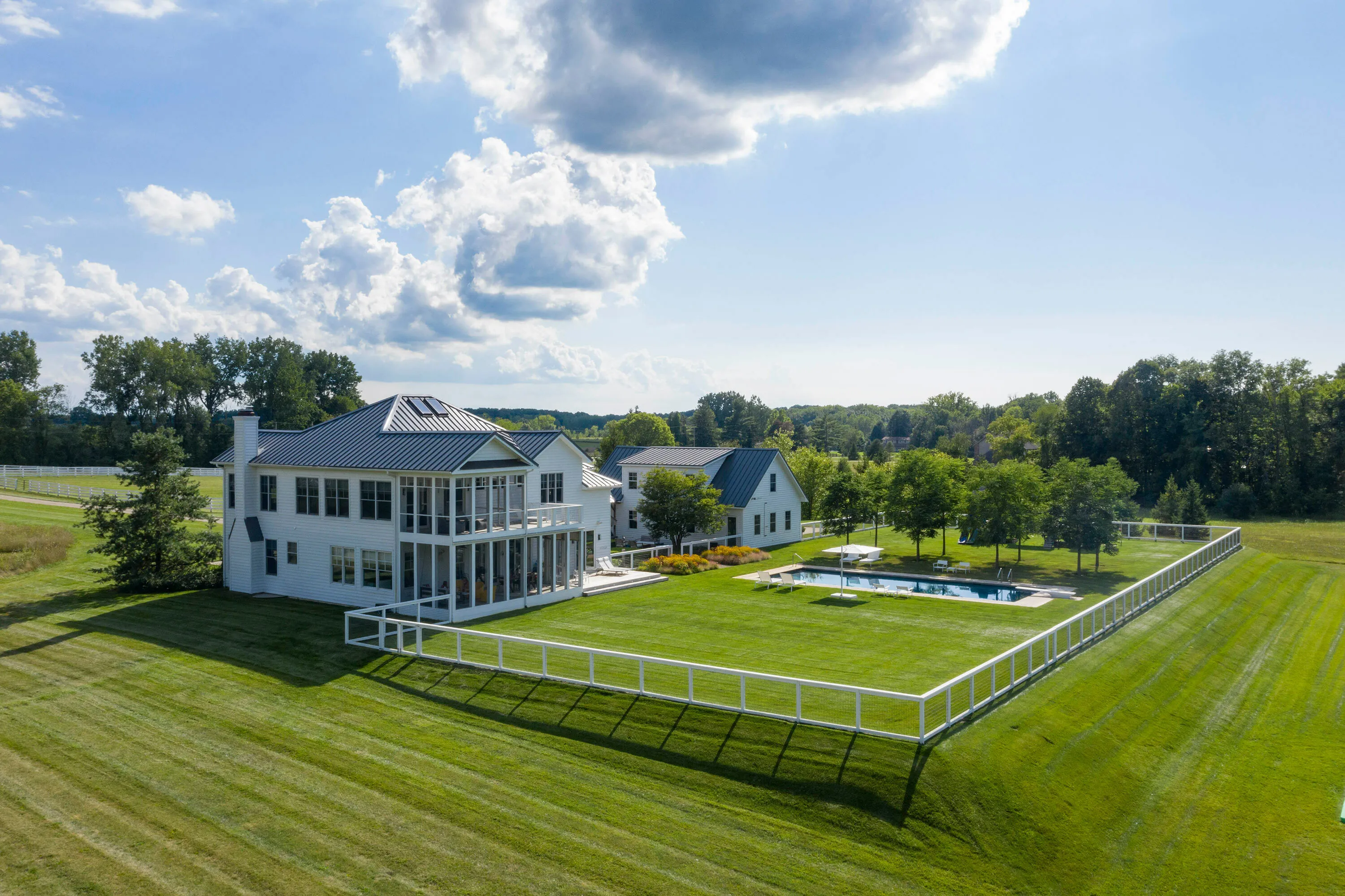 3 home fence clouds hodes hoerrschaudt