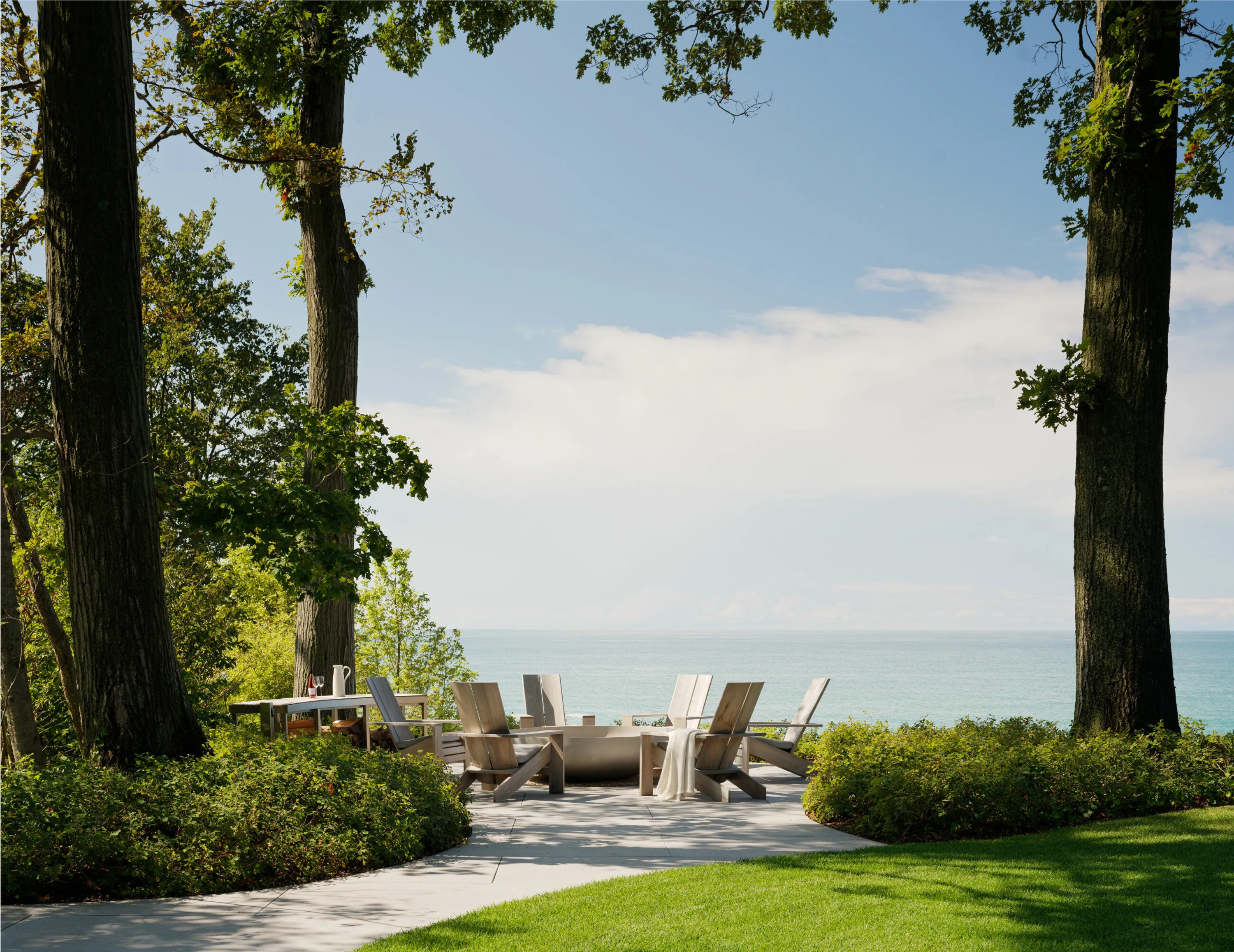 5 Modern Lakeside Perch 8 2024