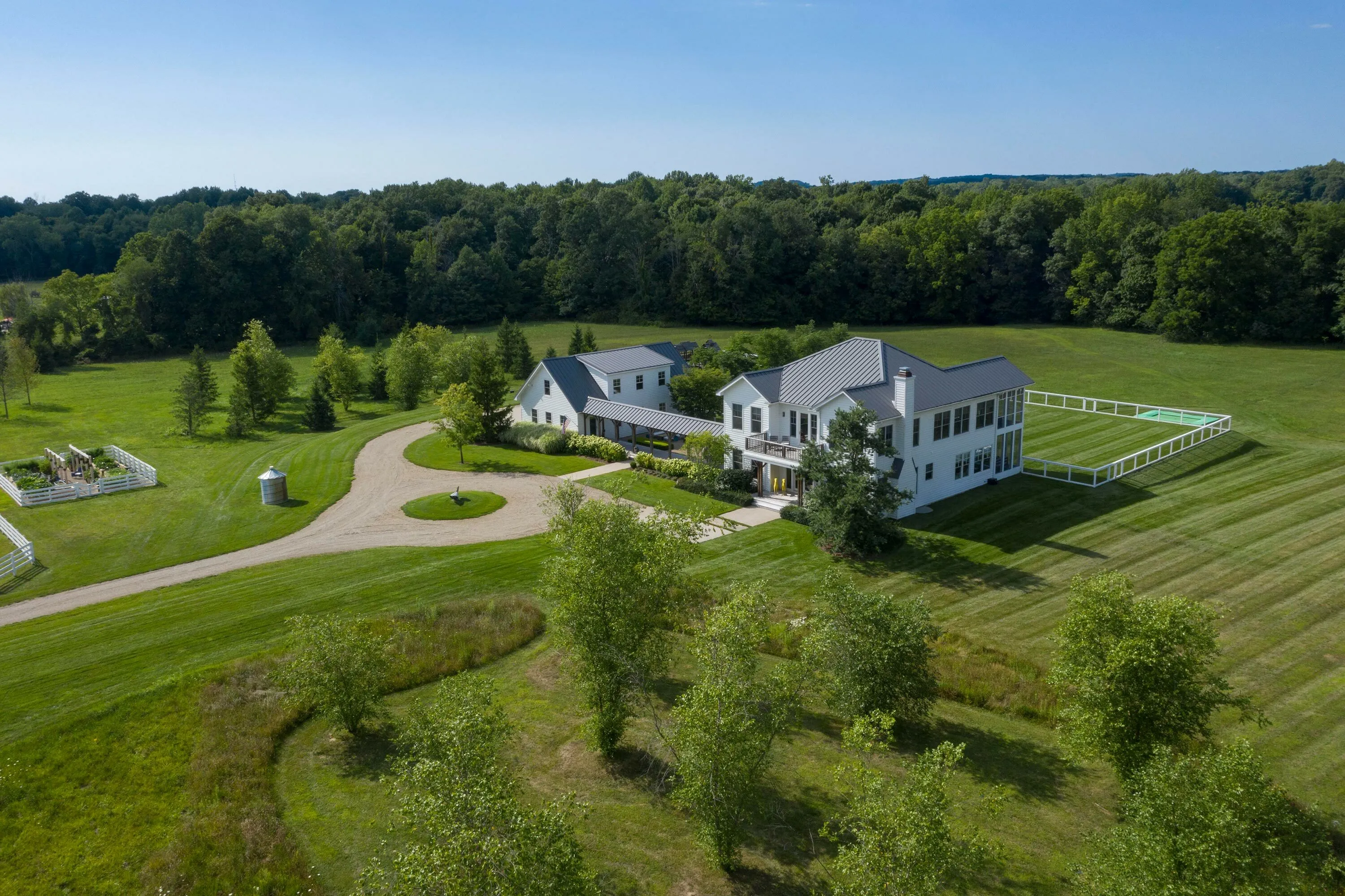 9 house trees grass aerial drone hodes hoerrschaudt