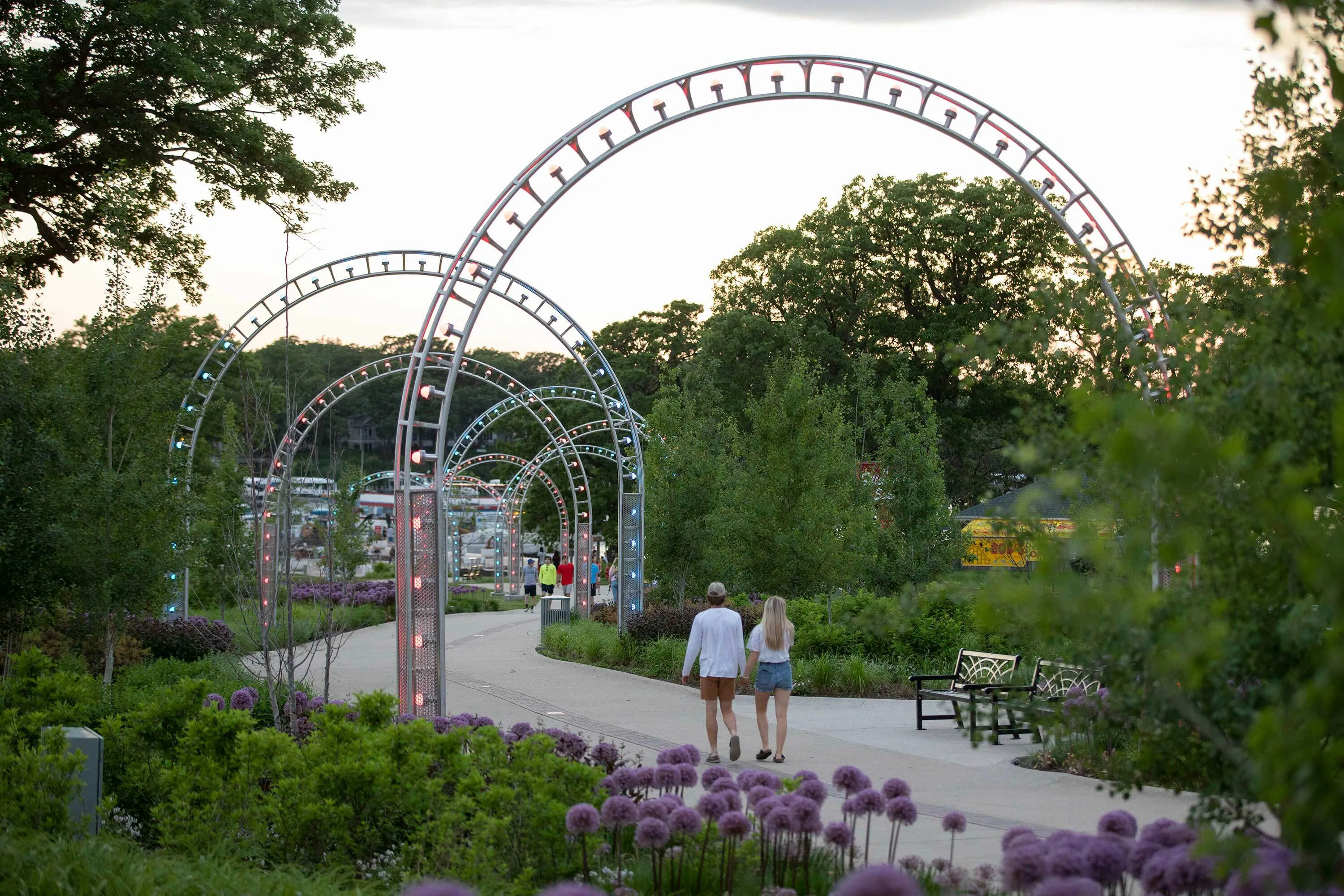 5 archways evening people okiboji waterfont park hoerrschaudt