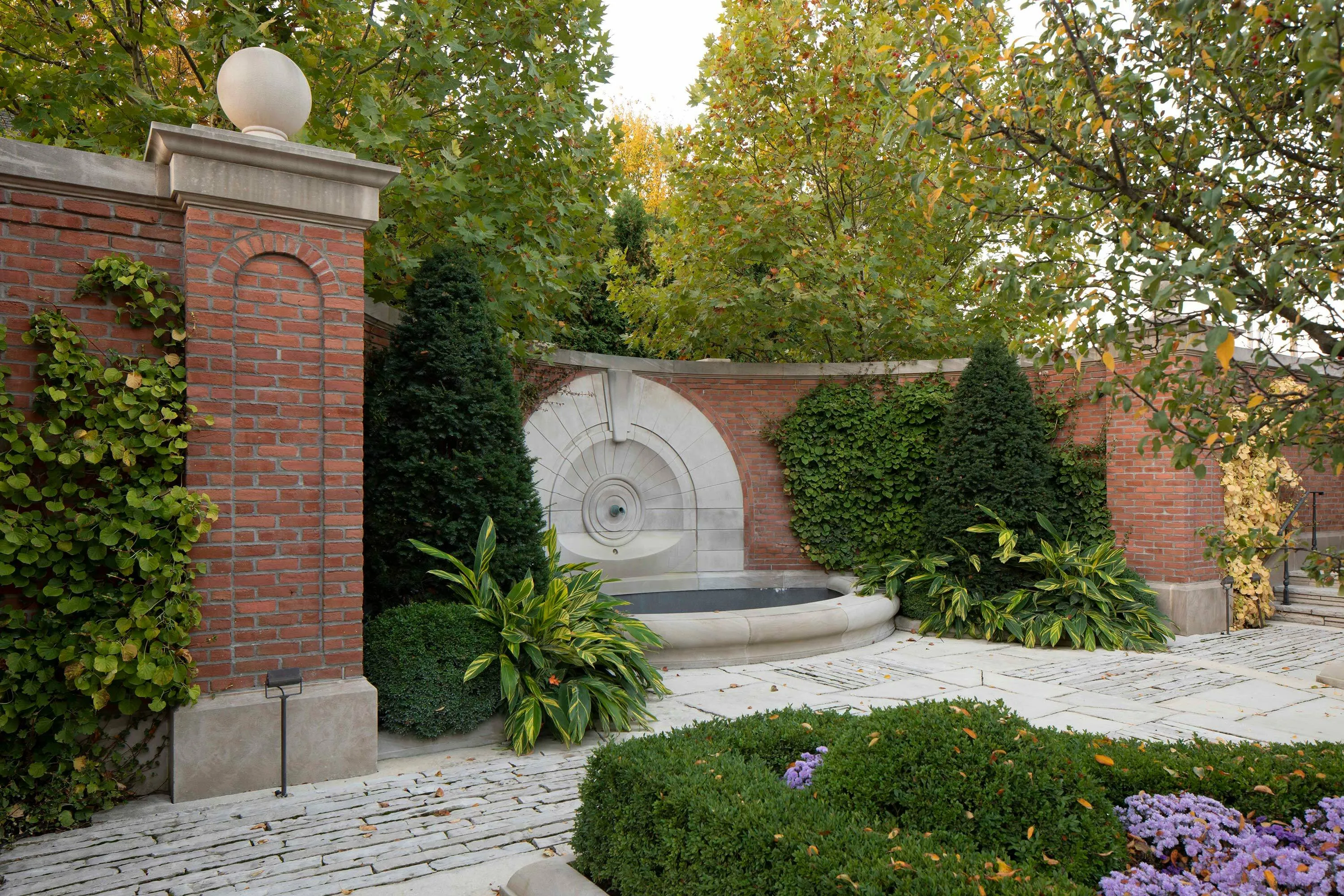 5 brickfence fountain walter historicschoolhouse hoerrschaudt