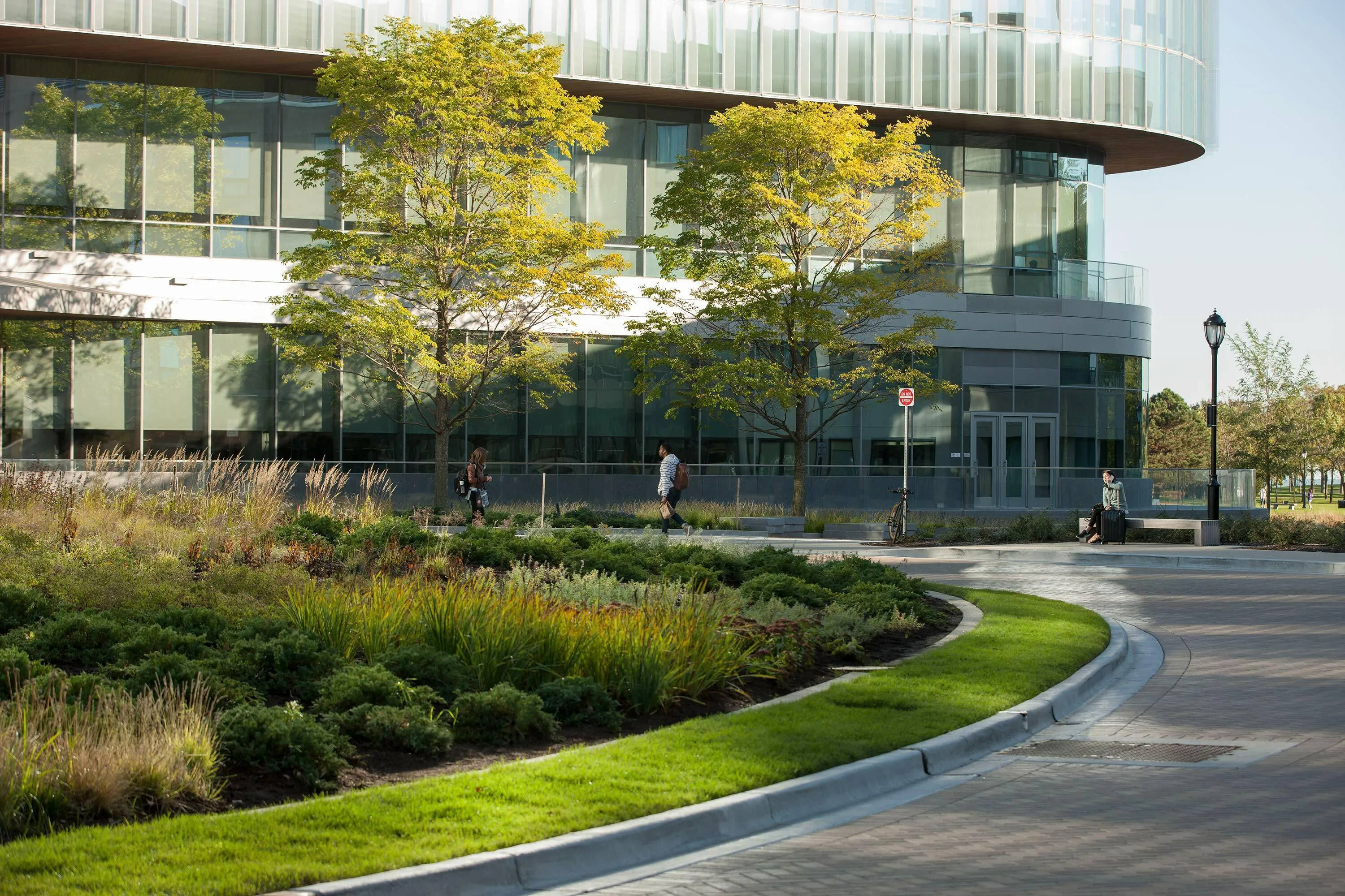 5 round about building trees bushes northwestern kellogg hoerrschaudt