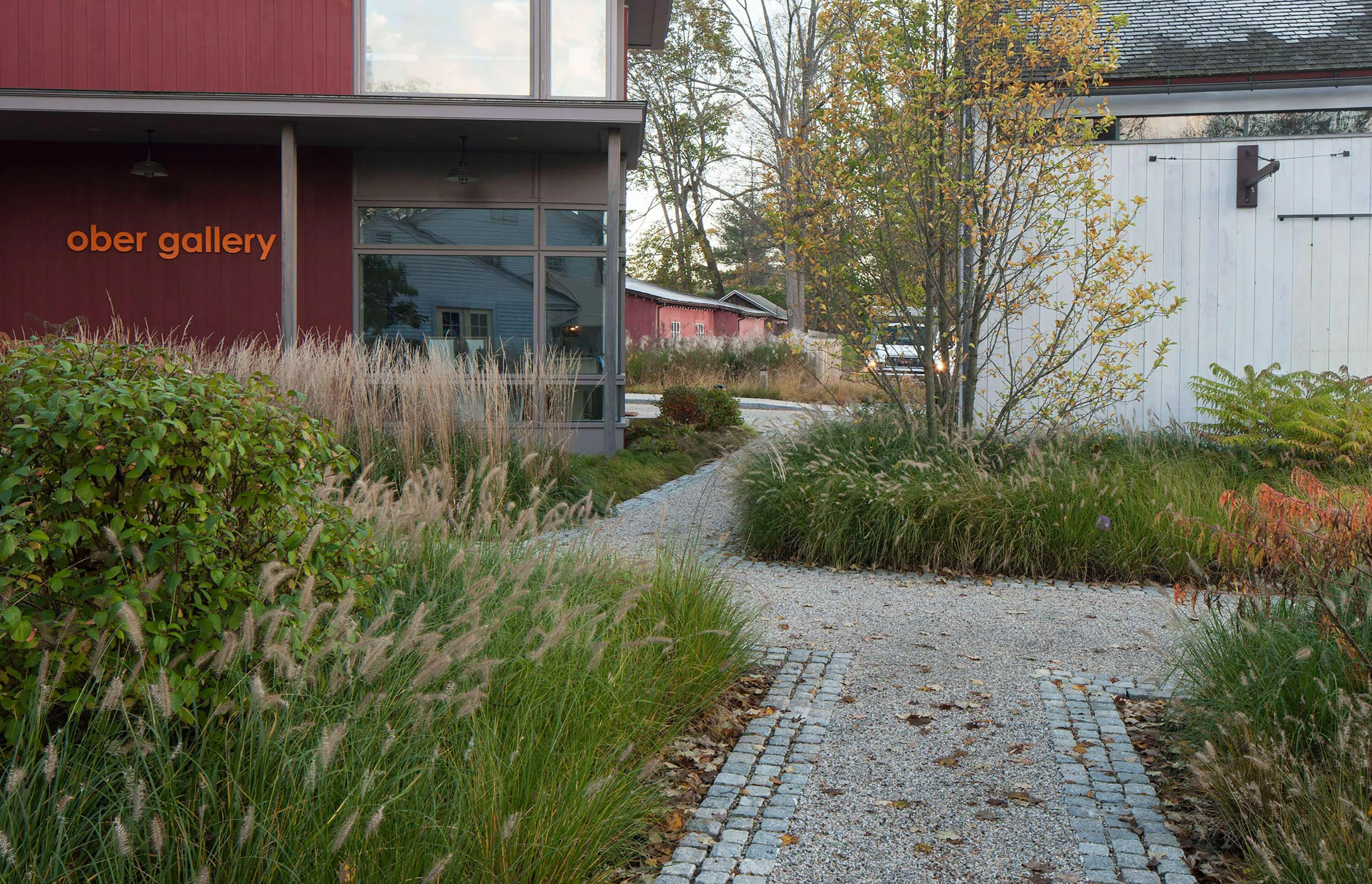 9 path grasses tree kent barns hoerrschaudt