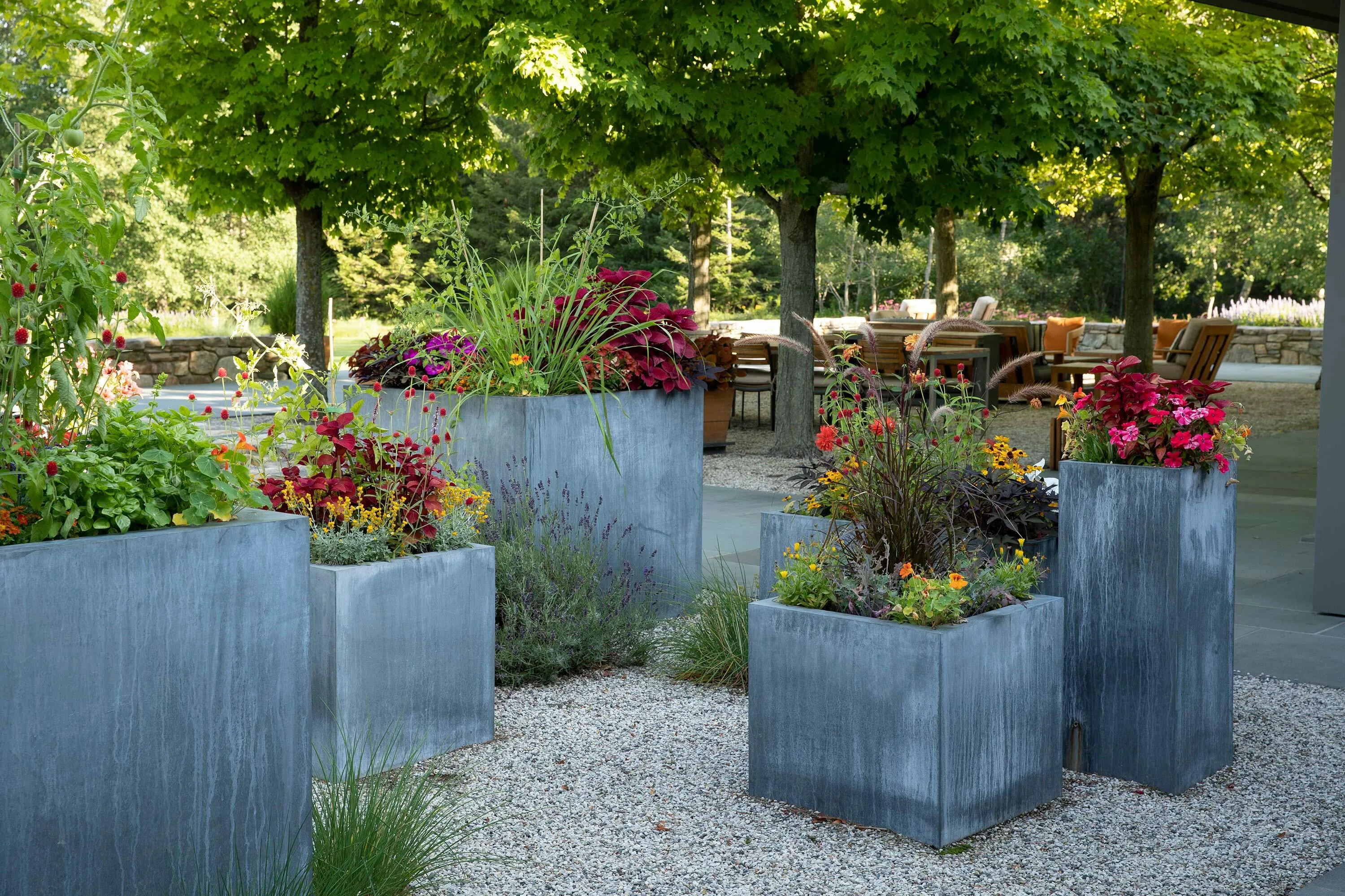 11 concreteplanters prairiesummerhome hoerrschaudt